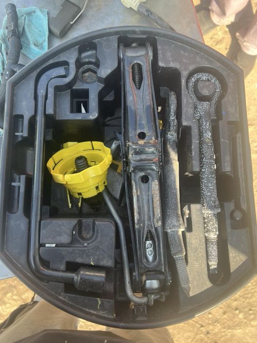 Авариен Комплект Органайзер Крик кука Citroen Peugeot 208 2008