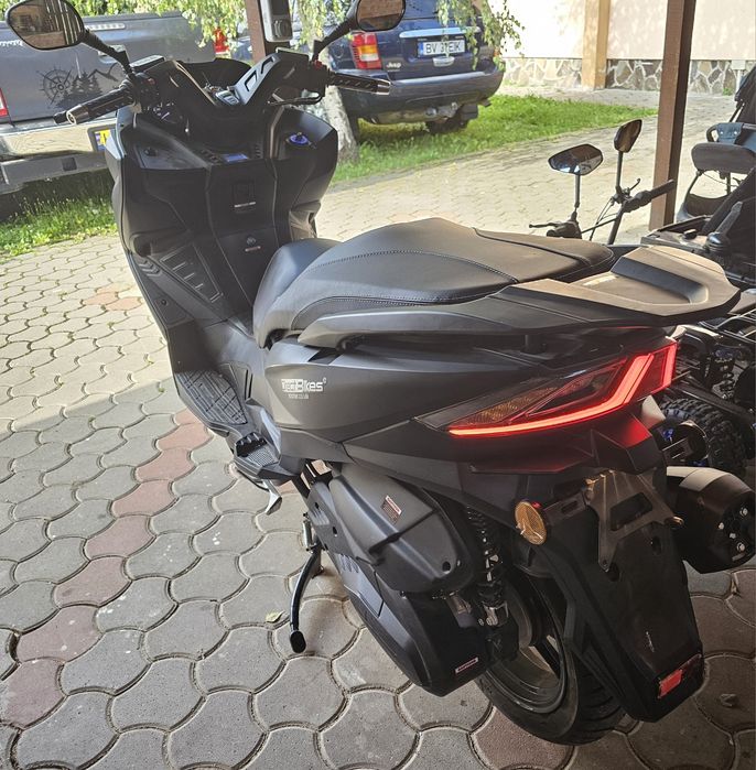 Scooter dirct bike