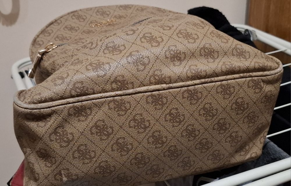 Guess дамска раница