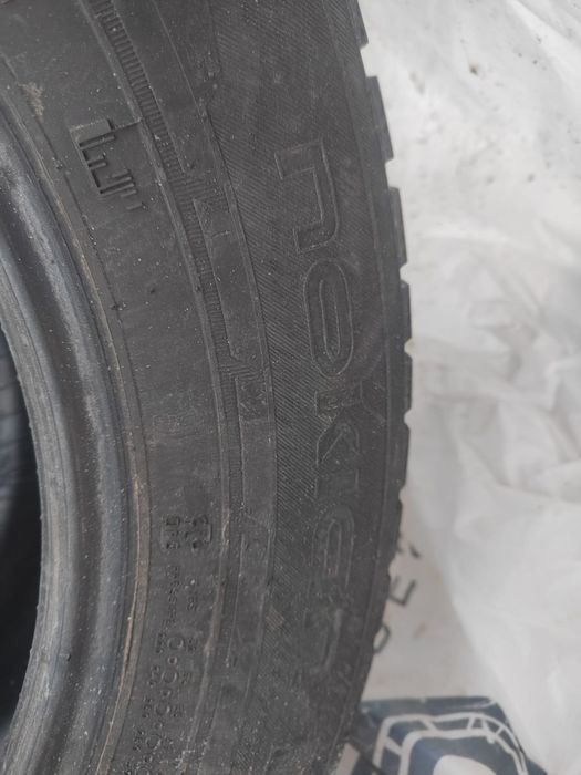 Продам пару зимних шин