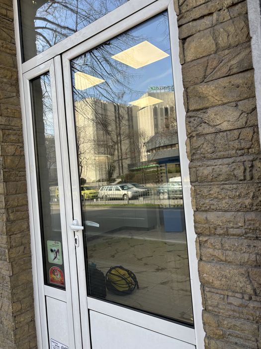 Лепене на фолио върху прозорци/ дограма/ мебели/ врати/ витрини