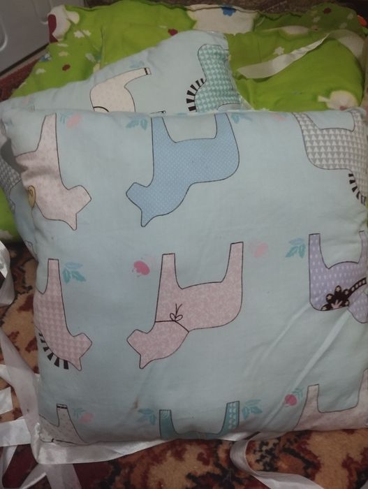 Бортики для детской кравати