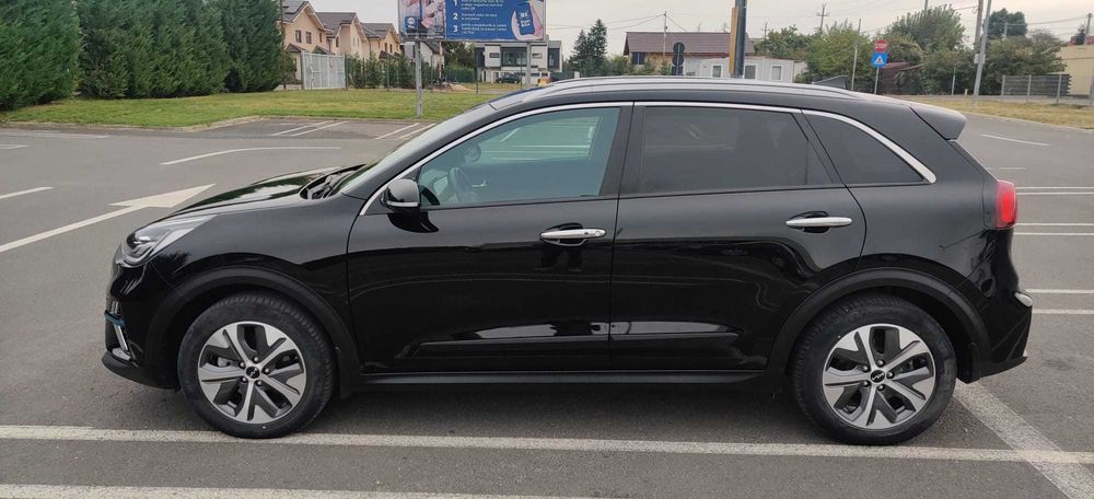 Vand KIA e-Niro 150kW Future MY2022+optionale  — 69100 km-25.000€ —Garantie 05.2029