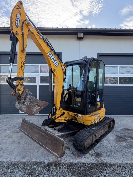 Miniescavator jcb 3,2 tone
