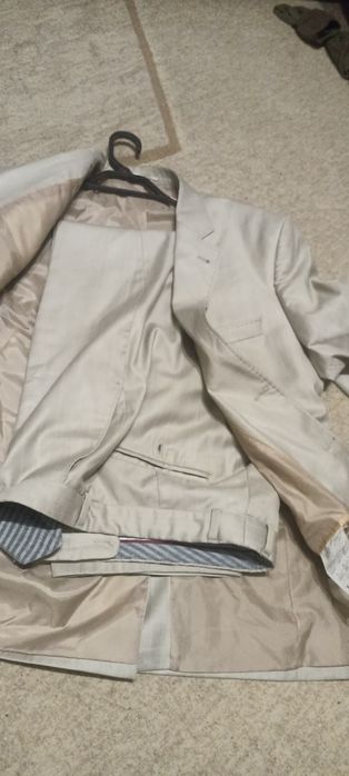 Продам костюм мужской