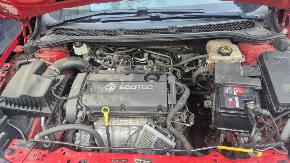 Опел астра j 1.6i 115ps A16xer 2012г