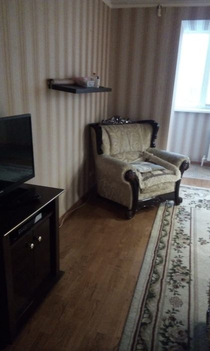 3 комн Центр,1 школа,ул.Конституции