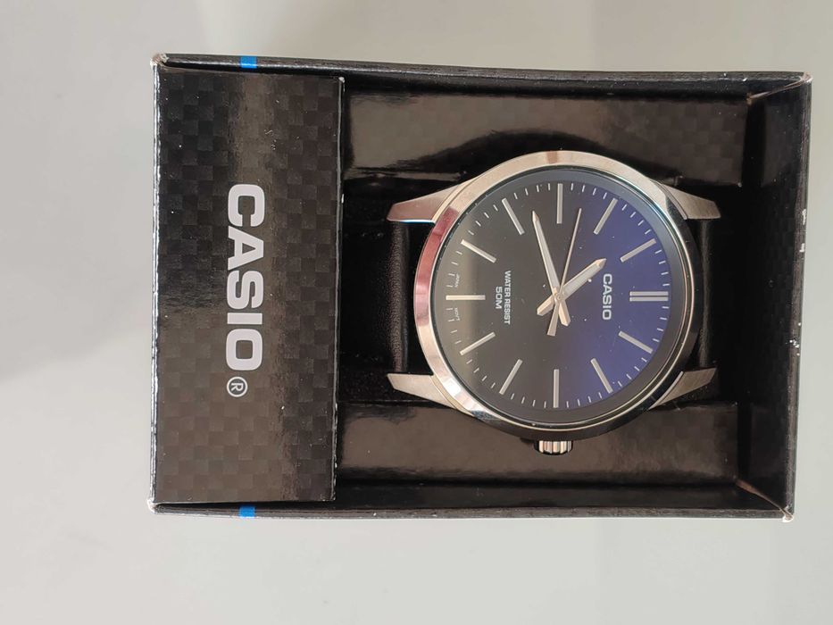 Часовник Casio MTP-E180L-2 AVEF