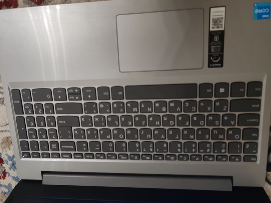 Продам ноутбук в хорошем состояние.