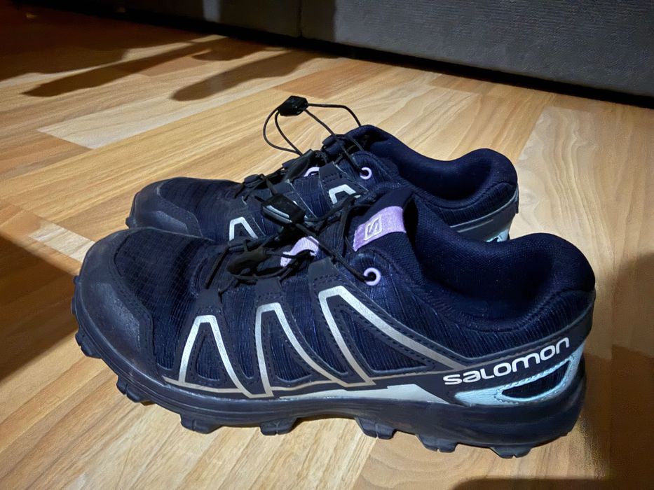 Кроссовки Salomon в отличном состоянии
