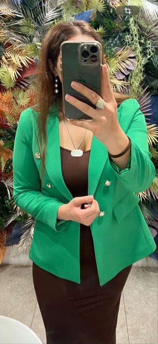 Платья вечерние пиджаки в идеальном состоянии