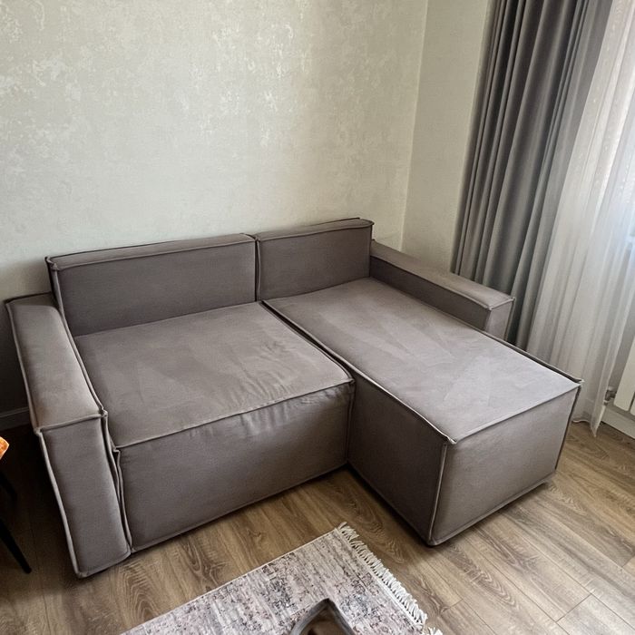 Продам угловой диван для гостиной