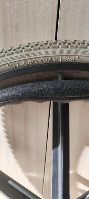 Колело за инвалидна количка