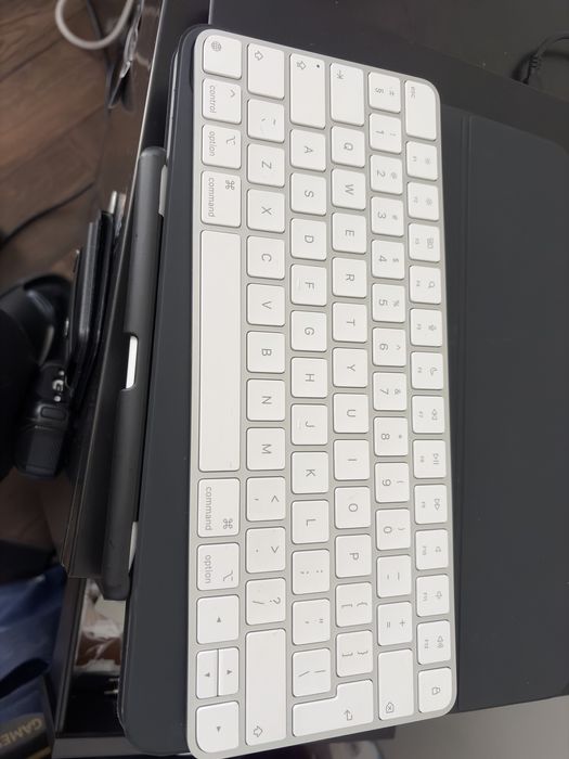 Apple magic keyboard