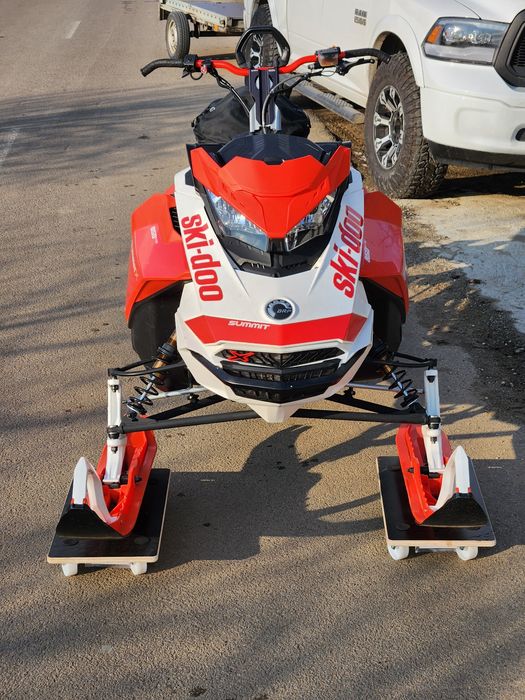 Snowmobil Ski-Doo Summit X Expert 850 E-TEC SHOT 154