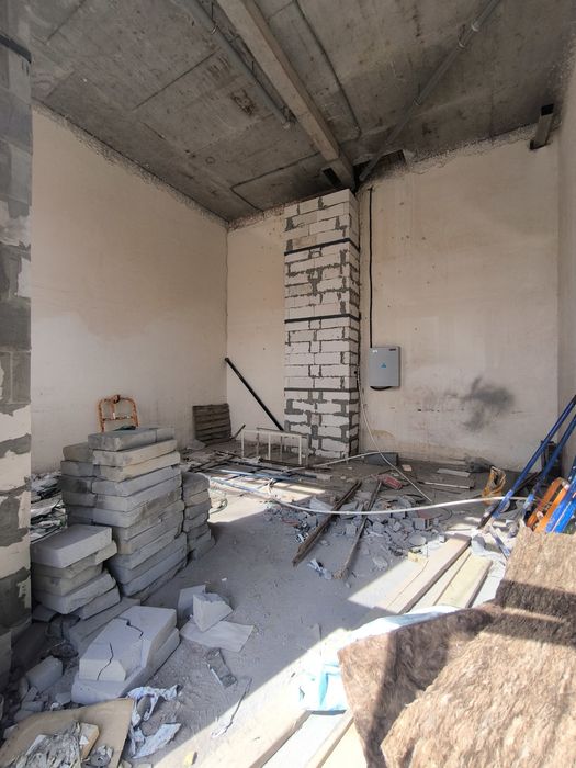 Аренда, на первой линии в Мирзо-Улугбекском районе 45кв.м