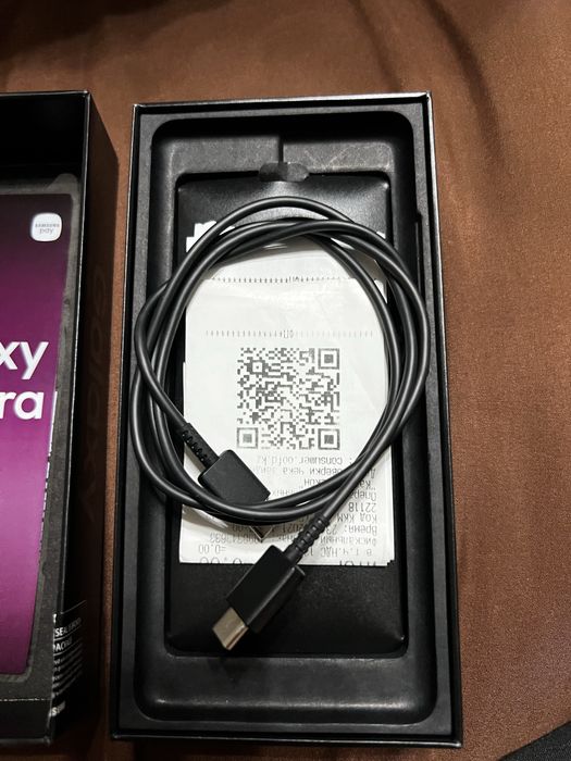 Продам Samsung S21 Ultra