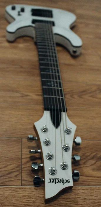 Schecter Demon 7