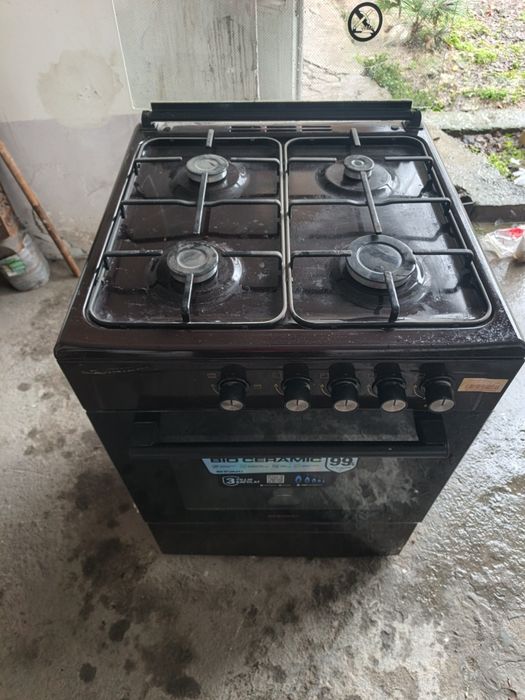 Продаётся газовая плита б/у