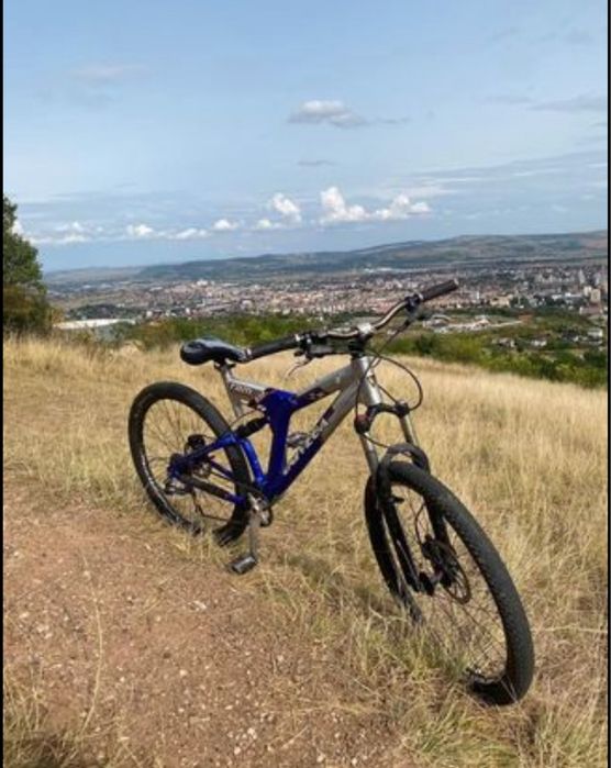 Vand full suspension