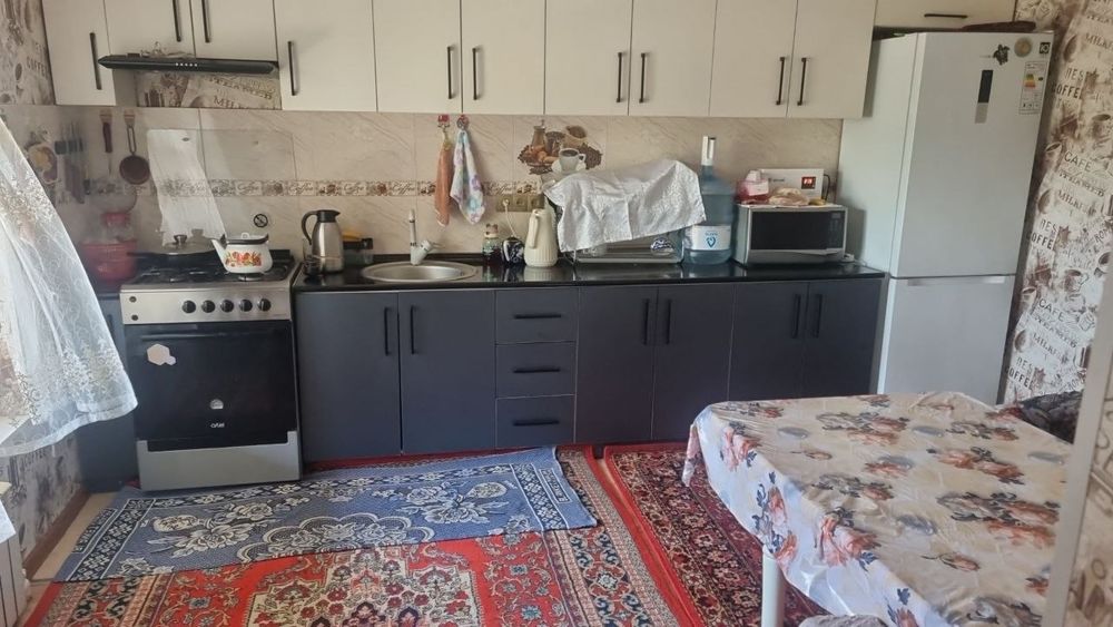 Hovli sotiladi yol yuzida