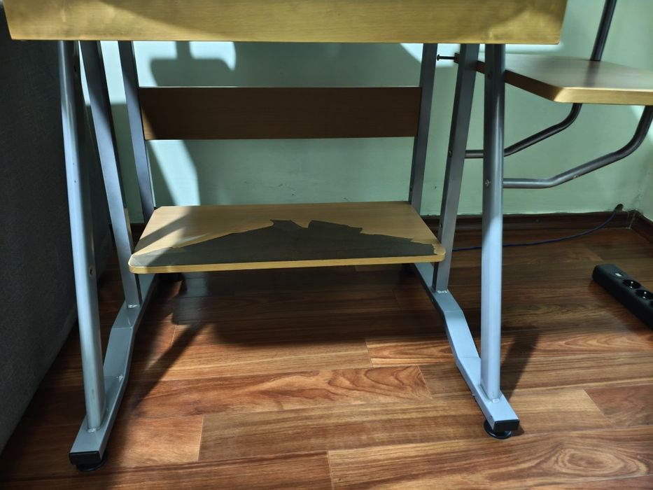 Продам компьютерный стол, б/у, г. Алматы