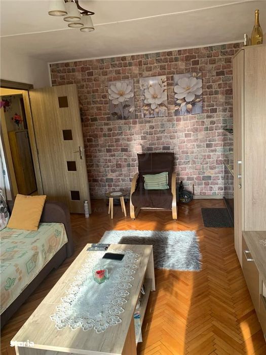 Soarelui - Etaj 3 - Centrala Proprie - Clima - 3 Camere - 2 Bai - 2 Ba