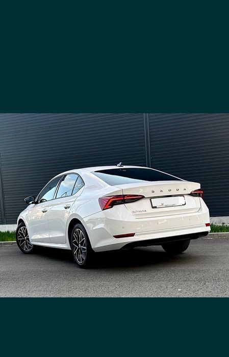 SKODA Octavia 2022 — imagine 3