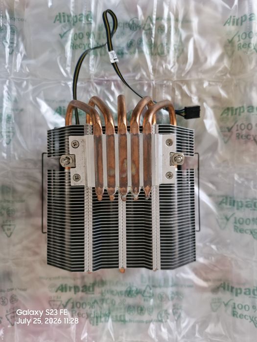 Procesor Intel i7 3820 + cooler Thermaltake cu 5 heatpipes