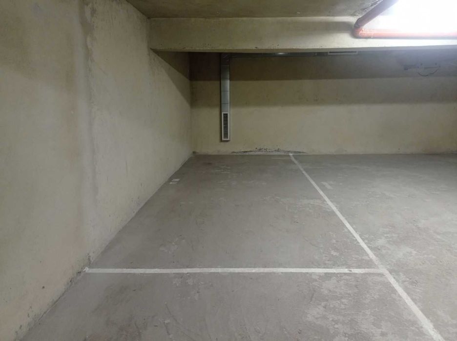 Дава се под наем Гараж / Паркомясто в Варна, Колхозен пазар - 15 кв.м за 29990 € - Снимка #5