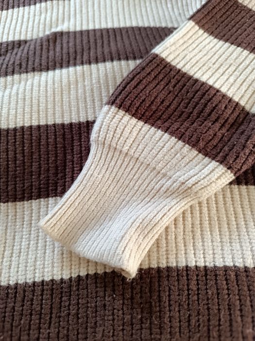 Свитер полосатый теплый