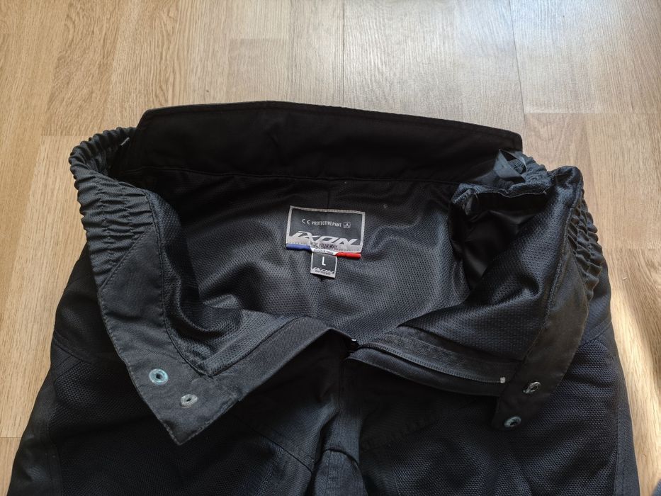 Echipament moto IXON protecție spate/coloană și pantaloni vară