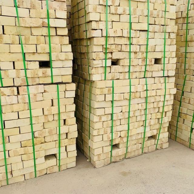 Пачками ва тукиладиган гишт бор