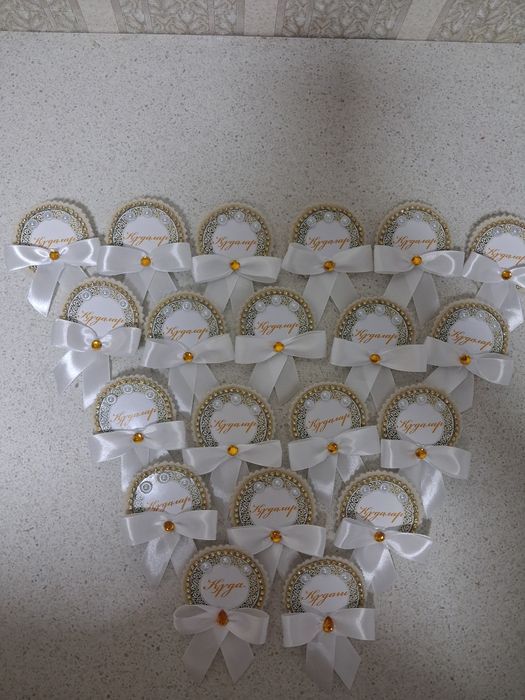 Разные виды бонбонерки