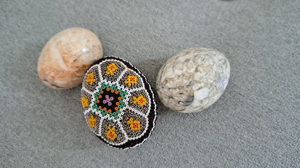 2 Oua Onix"+  1 Ou model popular( pret lot