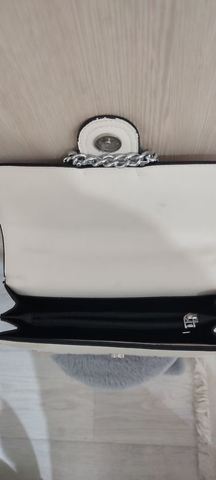 Продам сумочку в хорошем состоянии