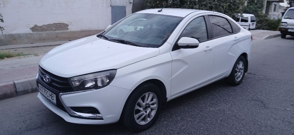 Продаю свою машину LADA VESTA  2016 г,