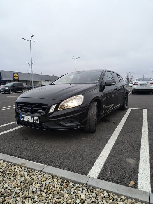 Volvo v60 2.0d R Line automat