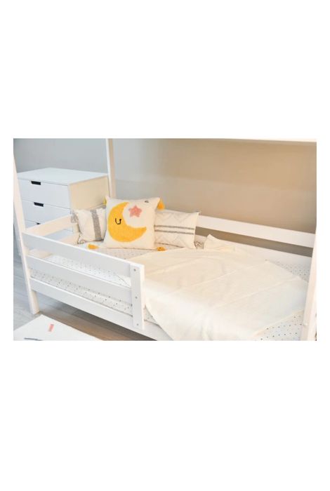 Двухярусная кровать