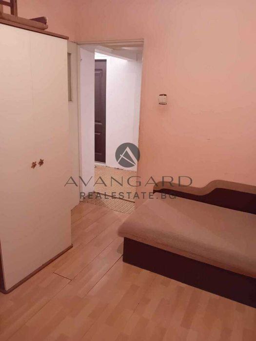 Продава се Тристаен апартамент в Пловдив, Изгрев - 58 кв.м за 826 €/кв.м - Снимка #4