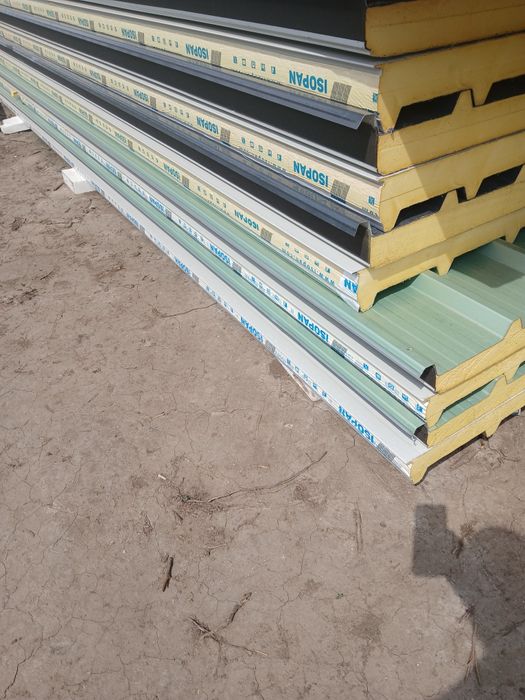 Vând panouri Sandwich grosime de la 30mm -150mm