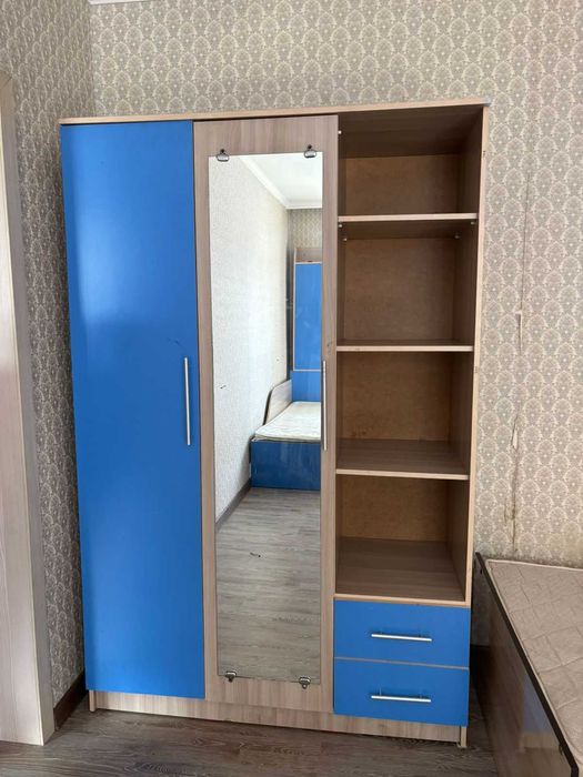 Мебель для спальной комнаты(комплект)