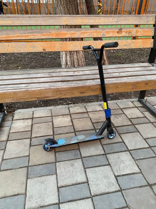 Продается трюковой  самокат