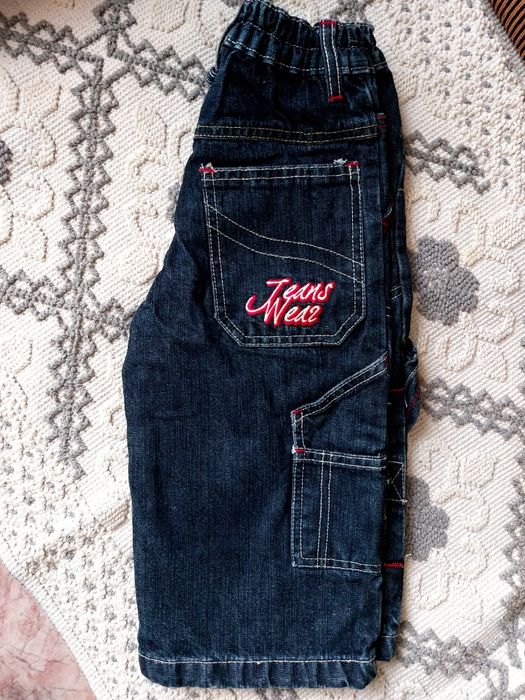 Продам новые,детские джинсы.