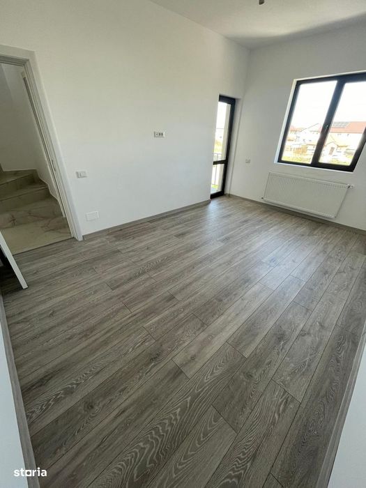 Duplex 4 camere + mansardă | 3 băi | Curte amenajată | Gata de mutat