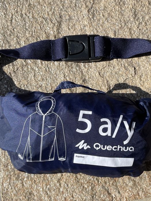 Ветровка/Дъждобран Quechua за 5г.