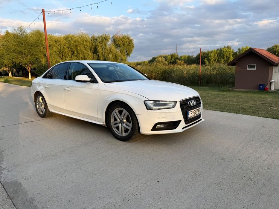 De vanzare audi a4,,,