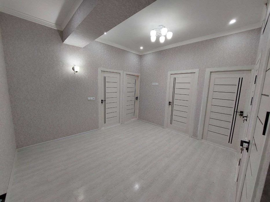 ЖК Xon Saroy Ayvon 3 комнатная 76м2 по кадастру , Универсам ориентир