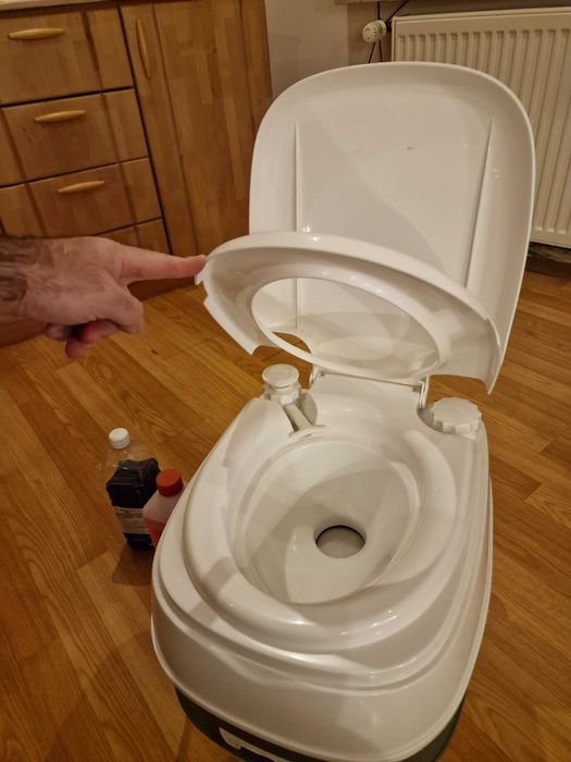 Toaleta ecologică portabilă nouă