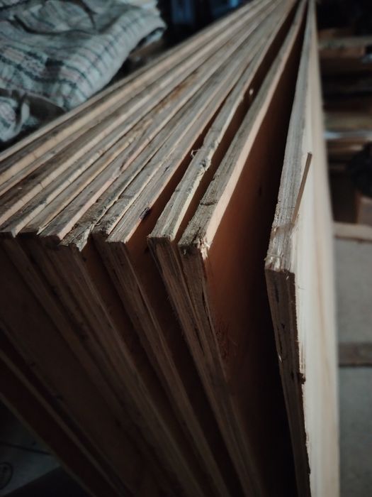 Продам фанеру б/у